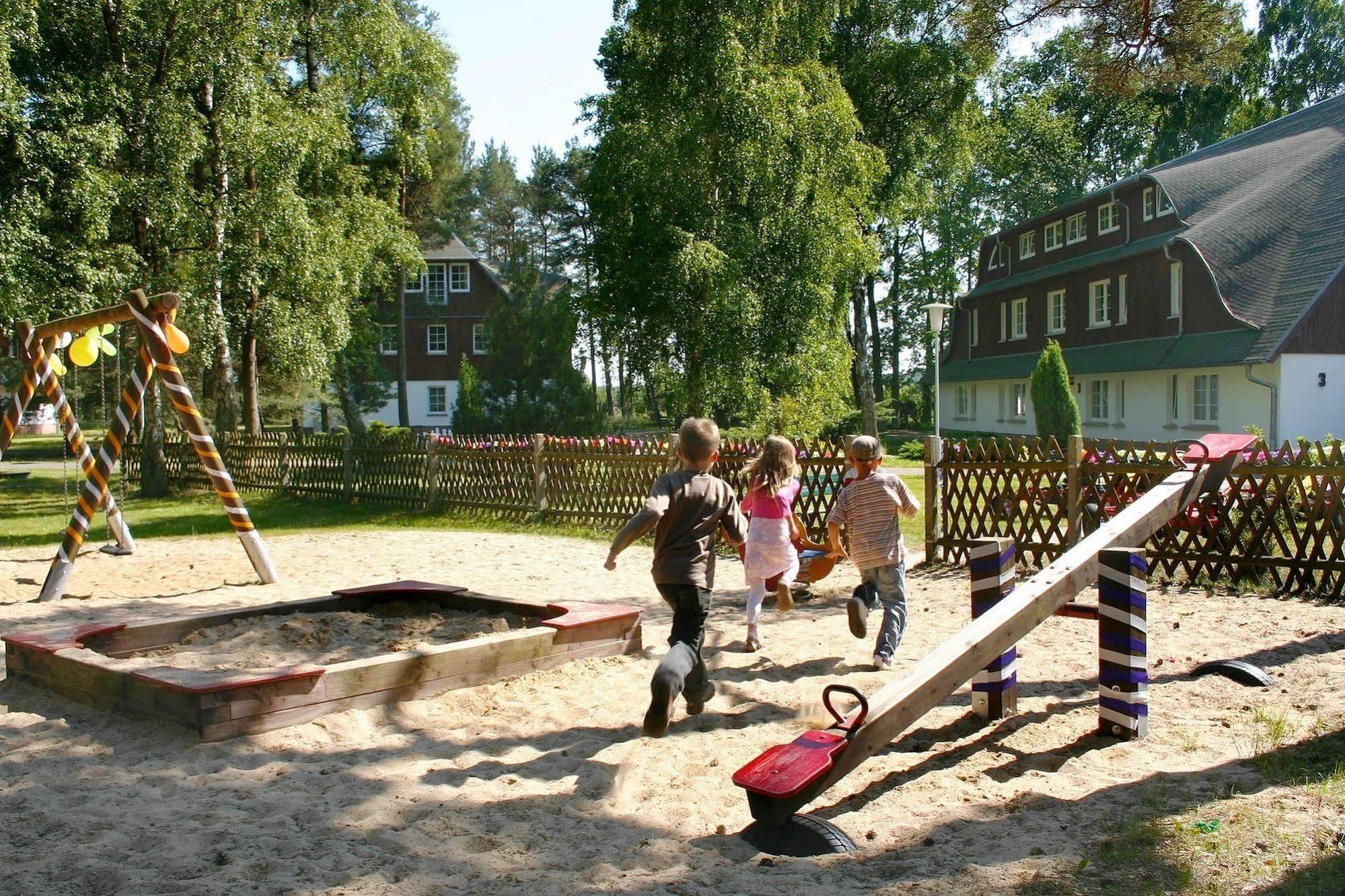 Tui Suneo Kinderresort Usedom Trassenheide Exterior foto